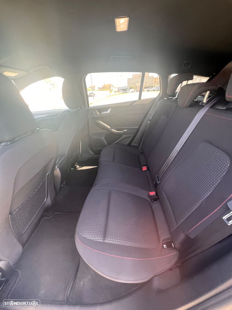 Ford Focus SW 1.5 TDCi EcoBlue ST-Line - 9