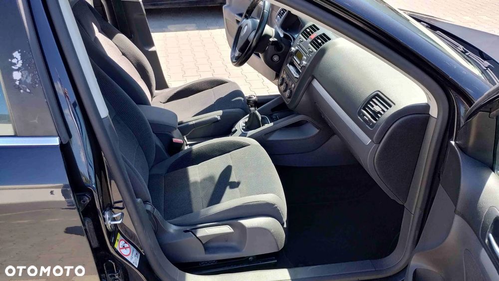 Volkswagen Golf 1.6 Comfortline - 7