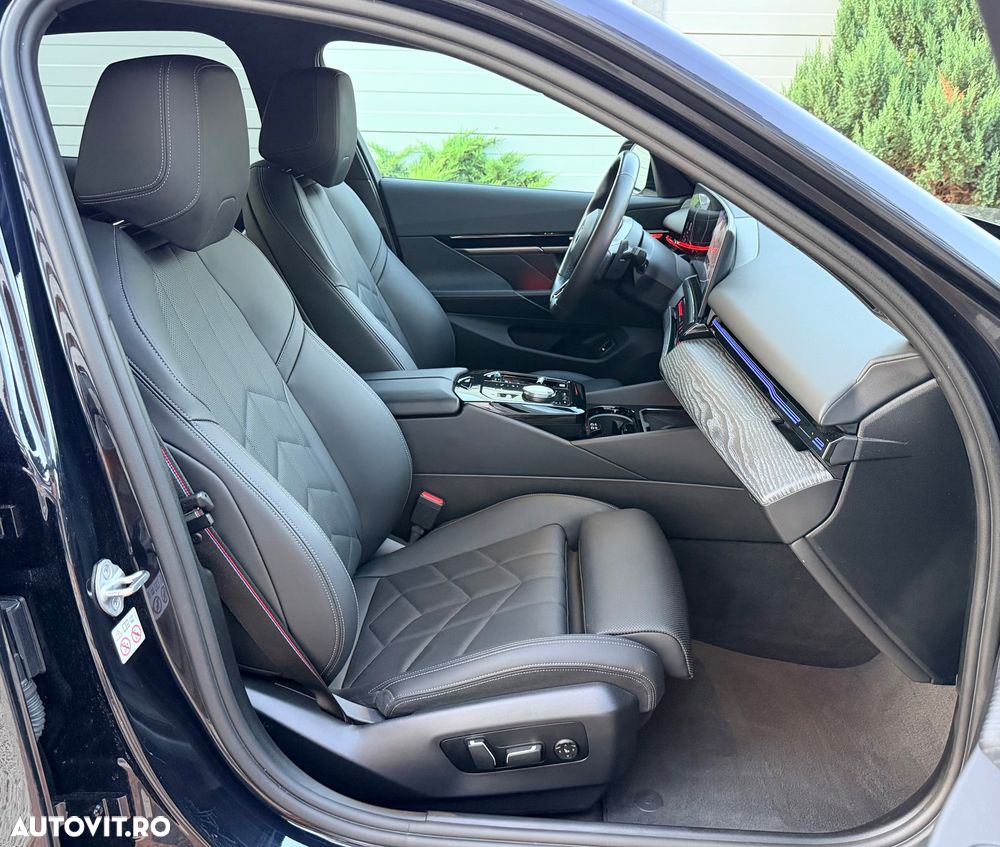 BMW Seria 5 520d xDrive AT MHEV - 17