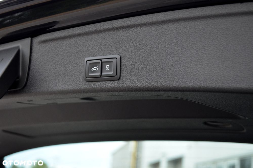 Audi A4 Avant - 32