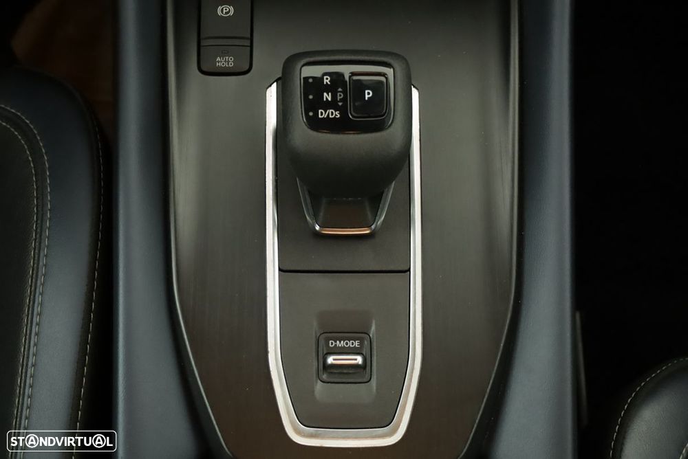 Nissan Qashqai 1.3 DIG-T N-Connecta Xtronic - 13