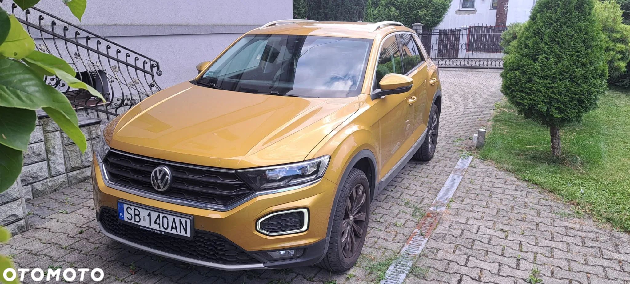Volkswagen T-Roc 1.5 TSI ACT Premium - 1
