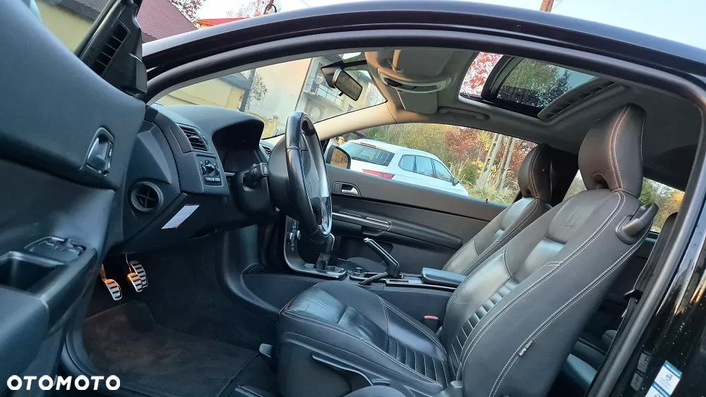 Volvo C30 D4 R-Design - 6