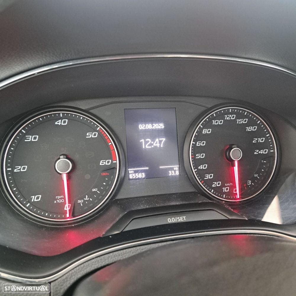 SEAT Arona - 16
