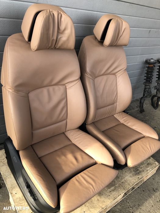 Vand scaune confort comfort recaro sport seria 7 si 5 bmw f10 F11 F01 tapițerie piele naturala F07 compatibil și cu GT - 3