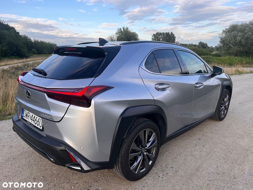 Lexus UX 250h GPF F Sport Design 2WD - 14