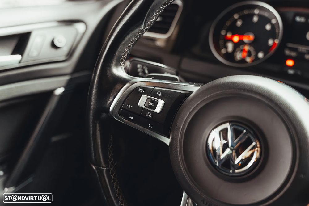 VW Golf 2.0 TDi GTD DSG - 17