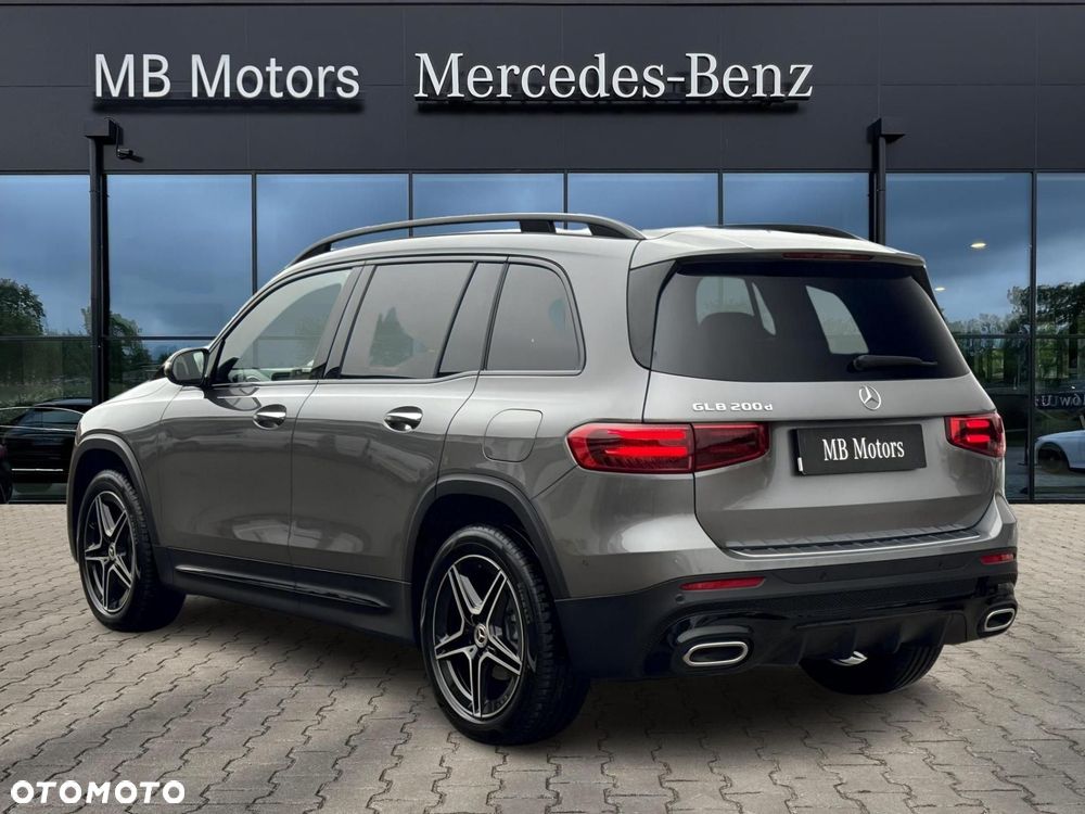 Mercedes-Benz GLB - 7