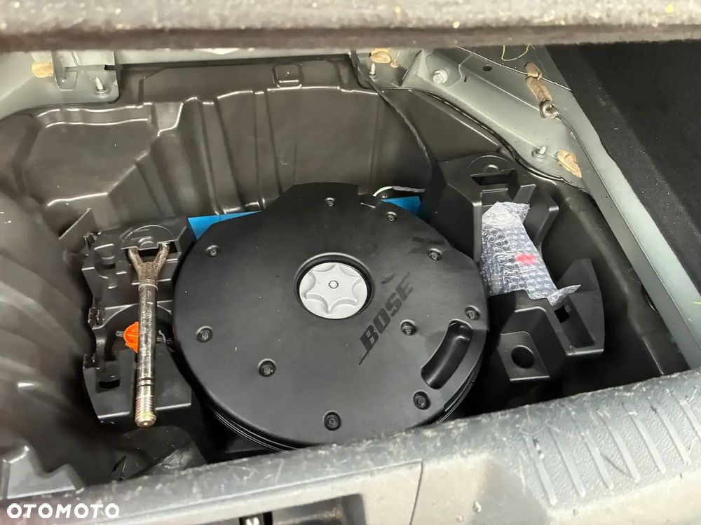 Renault Megane ENERGY dCi 110 EDC BOSE EDITION - 11