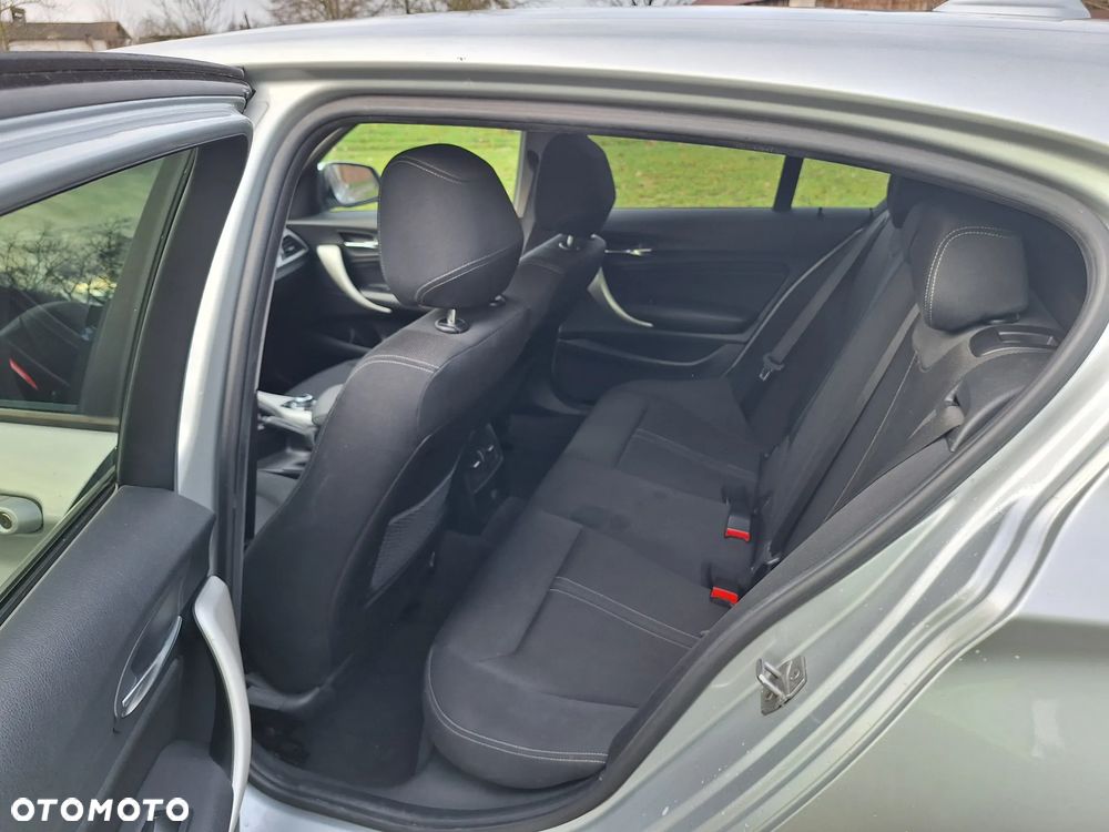 BMW Seria 1 118i Advantage - 12