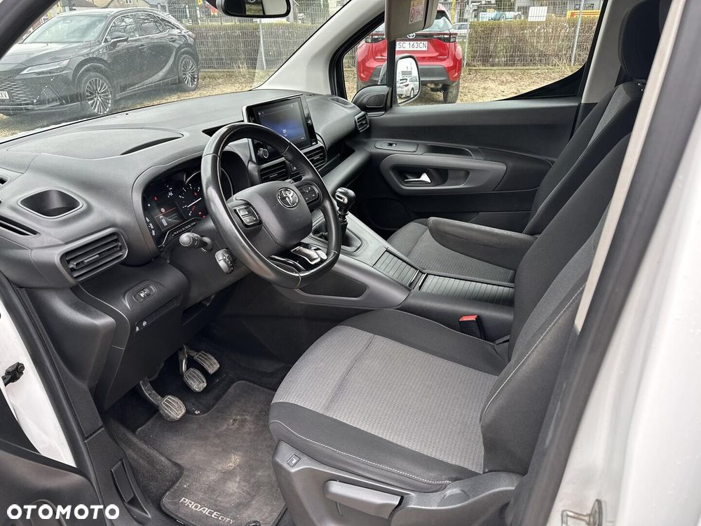Toyota Proace City Verso 1.5 D-4D Family - 12