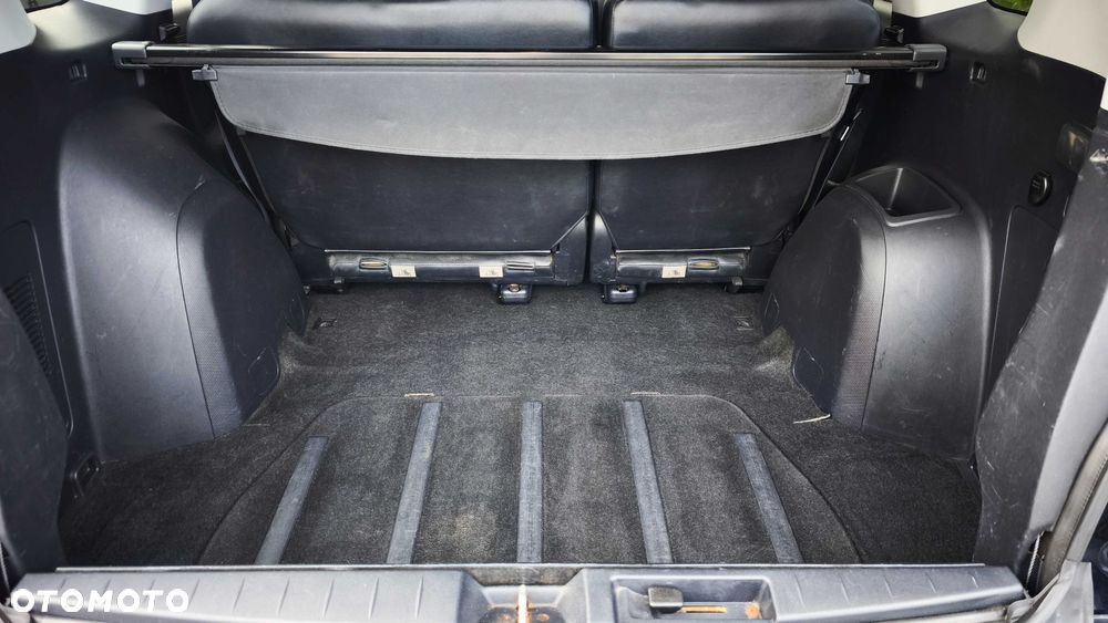 Mitsubishi Outlander - 10