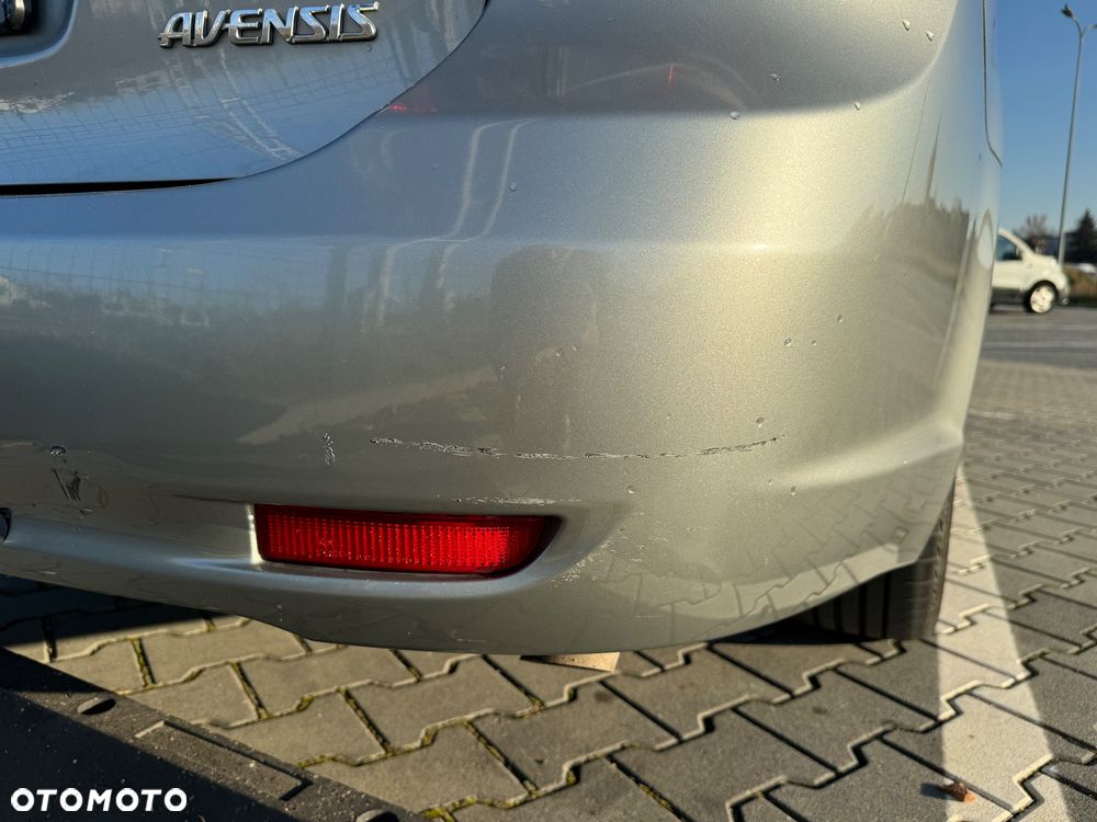 Toyota Avensis - 19