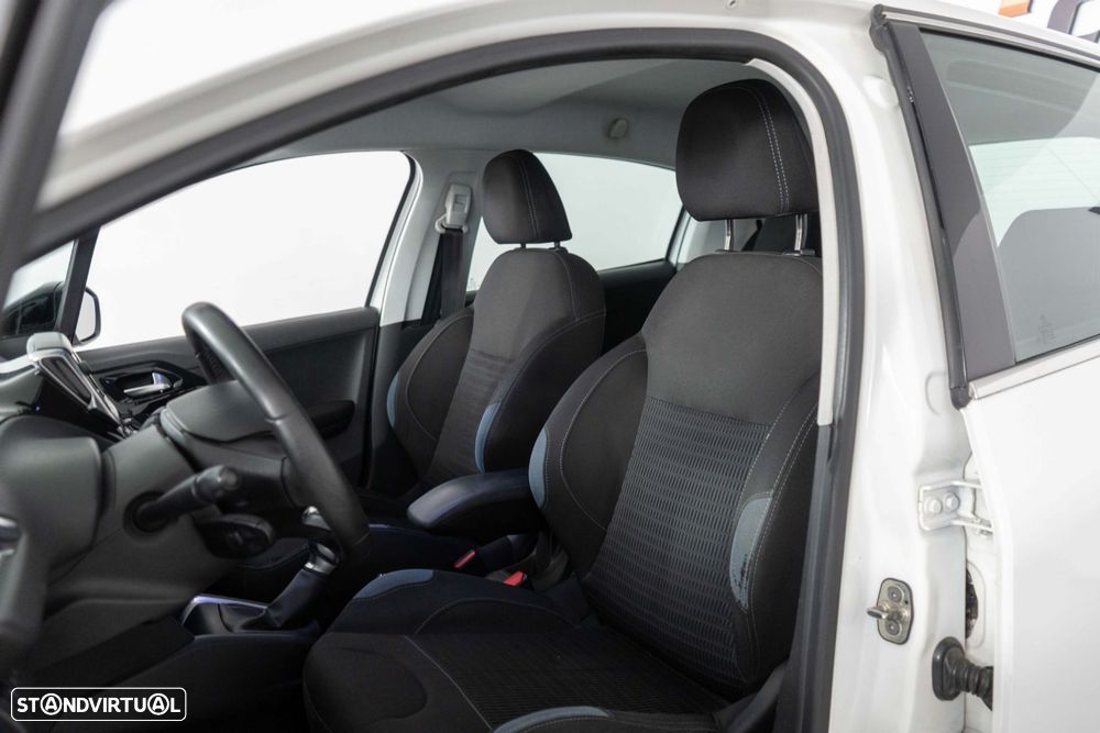 Peugeot 208 1.6 e-HDi SE Style - 10