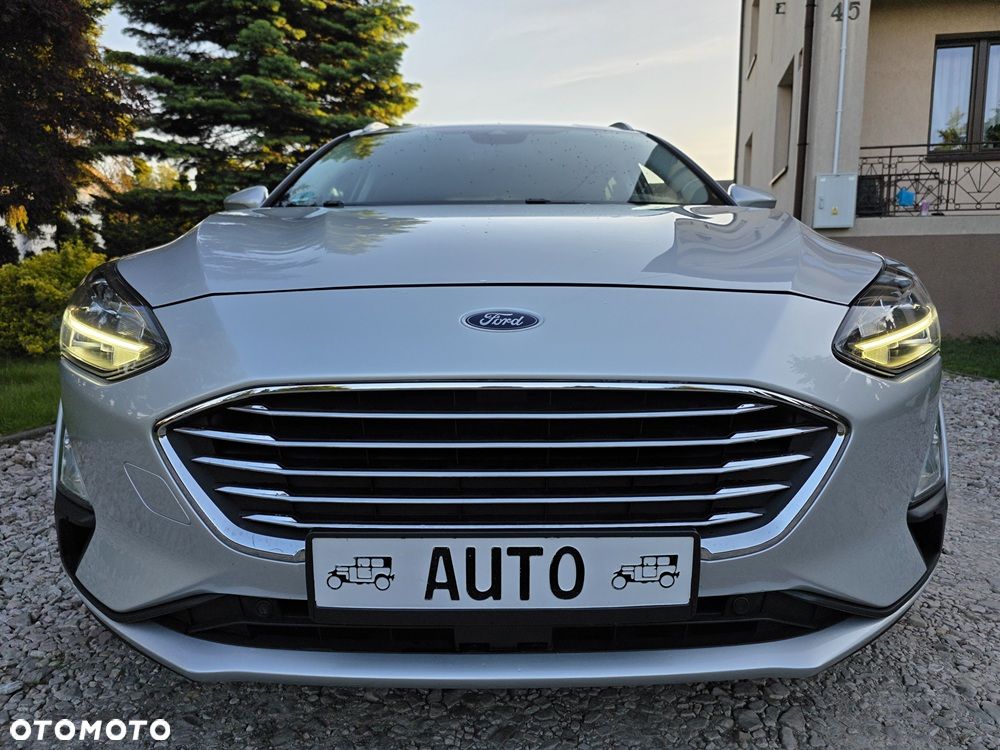 Ford Focus 1.5 EcoBlue Start-Stopp-System COOL&CONNECT DESIGN - 11