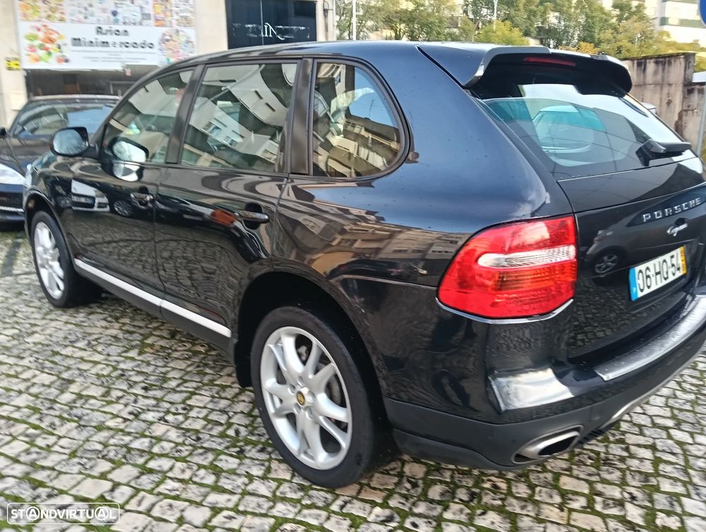 Porsche Cayenne Standard - 17