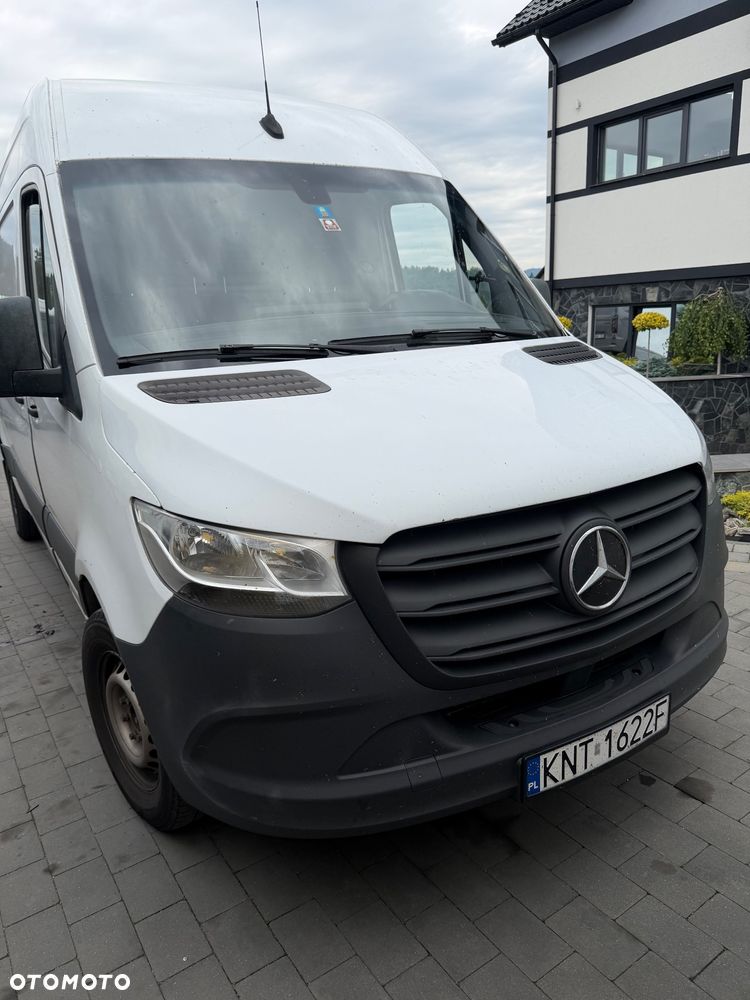 Mercedes-Benz Sprinter - 1