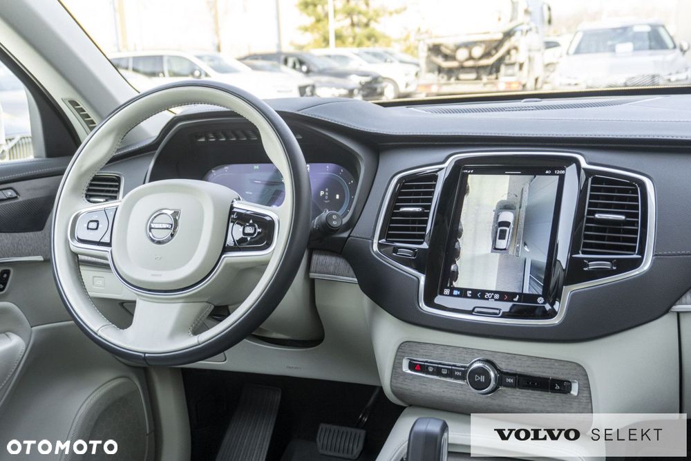 Volvo XC 90 - 24