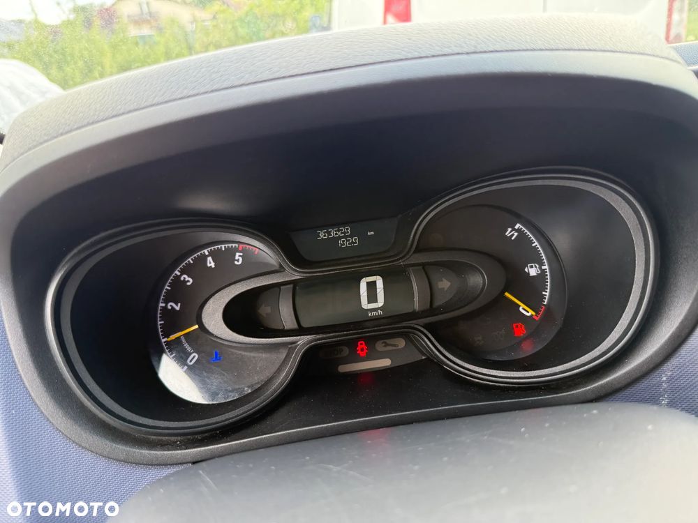 Opel VIVARO - 9