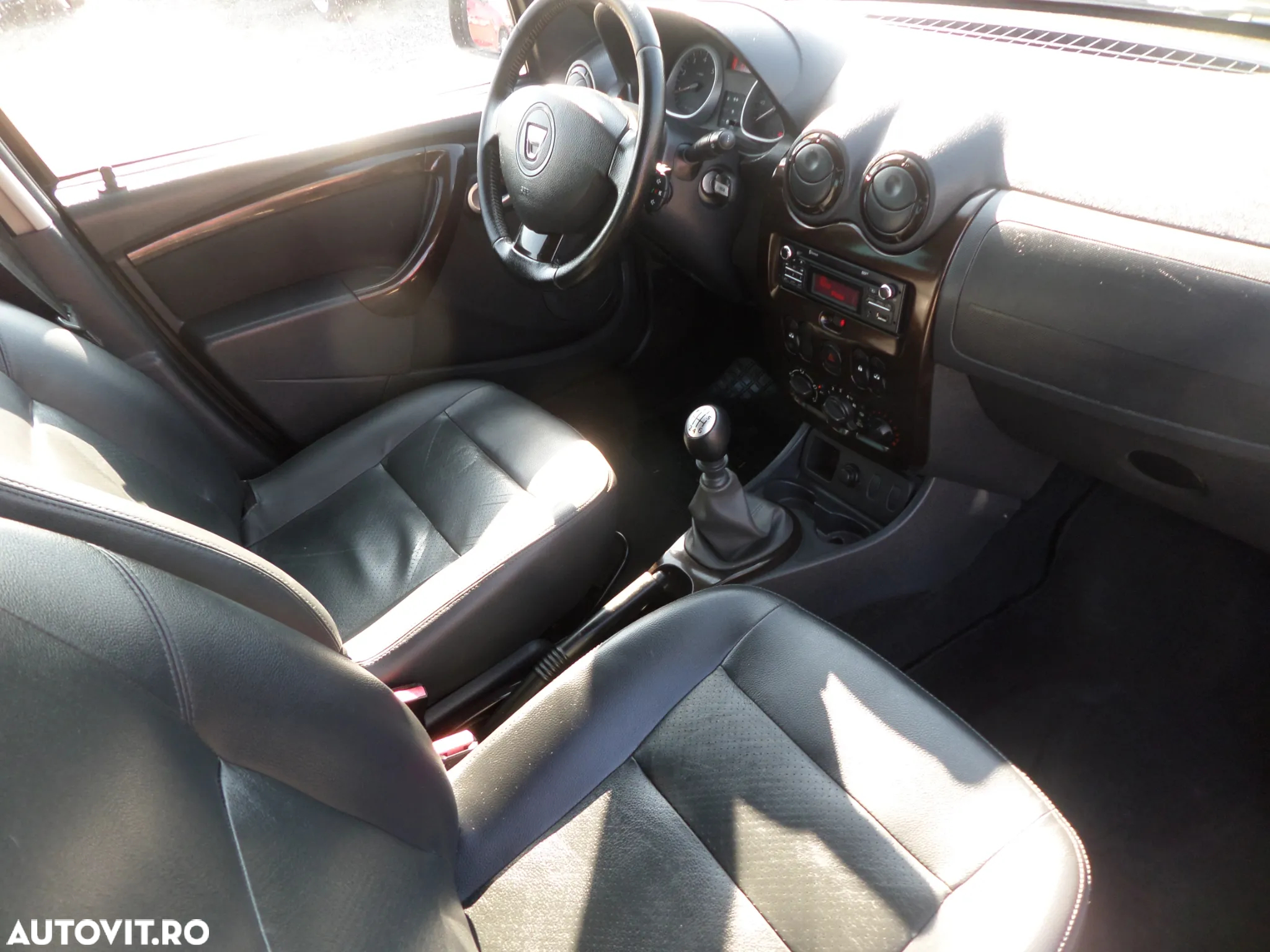 Dacia Duster 1.5 dCi 4x2 Laureate - 16
