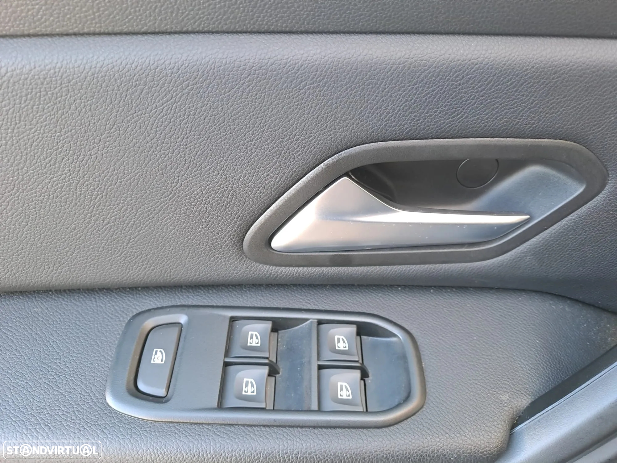 Dacia Duster 1.5 Blue dCi Prestige - 14