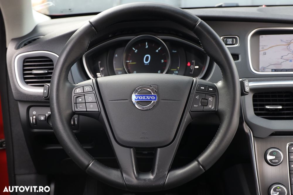 Volvo V40 Cross Country D2 - 29