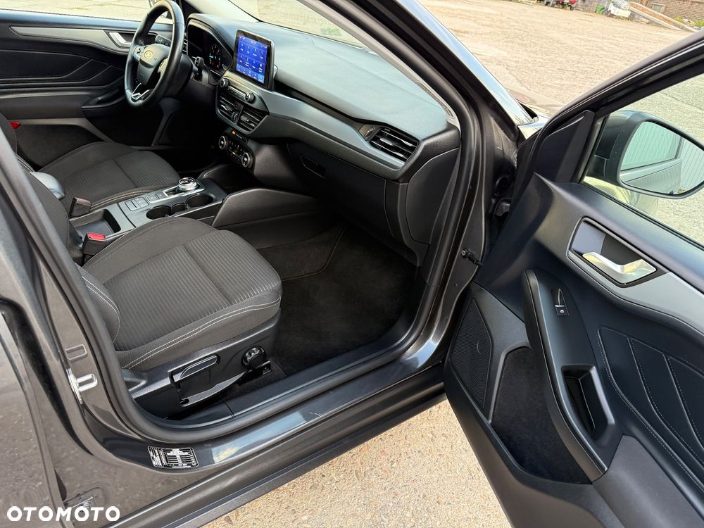 Ford Focus 1.5 EcoBlue Start-Stopp-System TITANIUM - 12