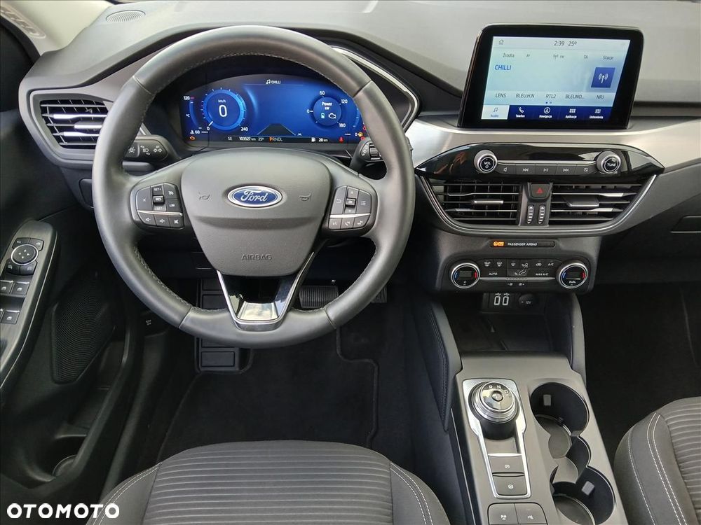 Ford Kuga - 11