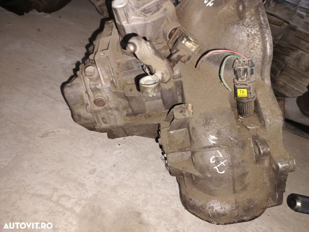 Cutie viteze manuala 5 trepte 1.4 benzina 96344248 Chevrolet Aveo T25 - 3