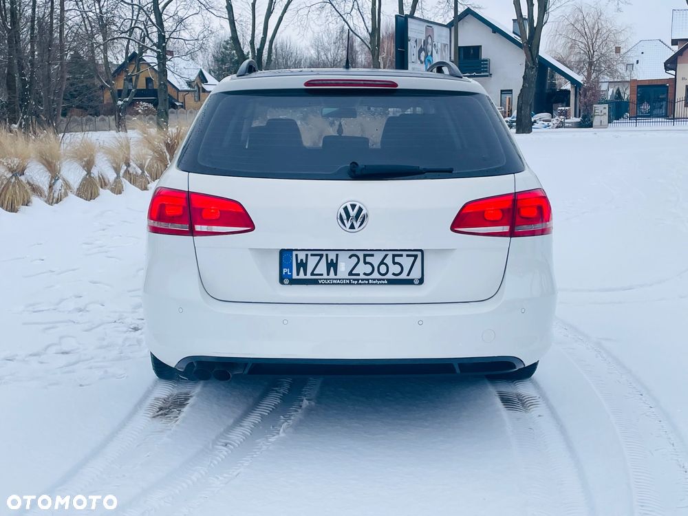 Volkswagen Passat - 4