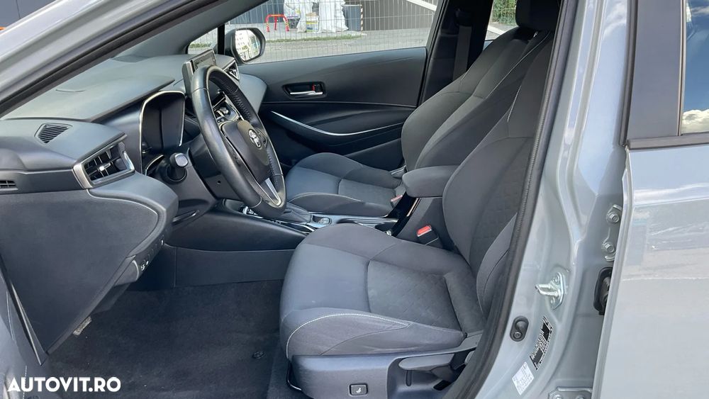 Toyota Corolla 1.8 HSD Dynamic - 17
