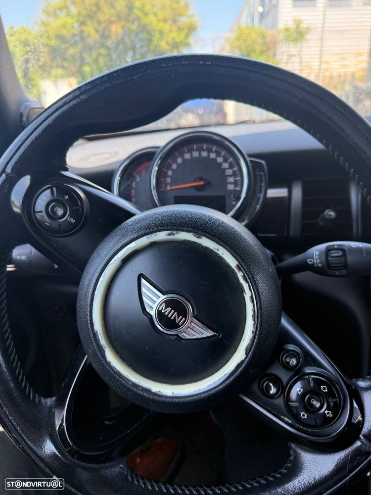 MINI Cabrio Cooper D Auto - 14