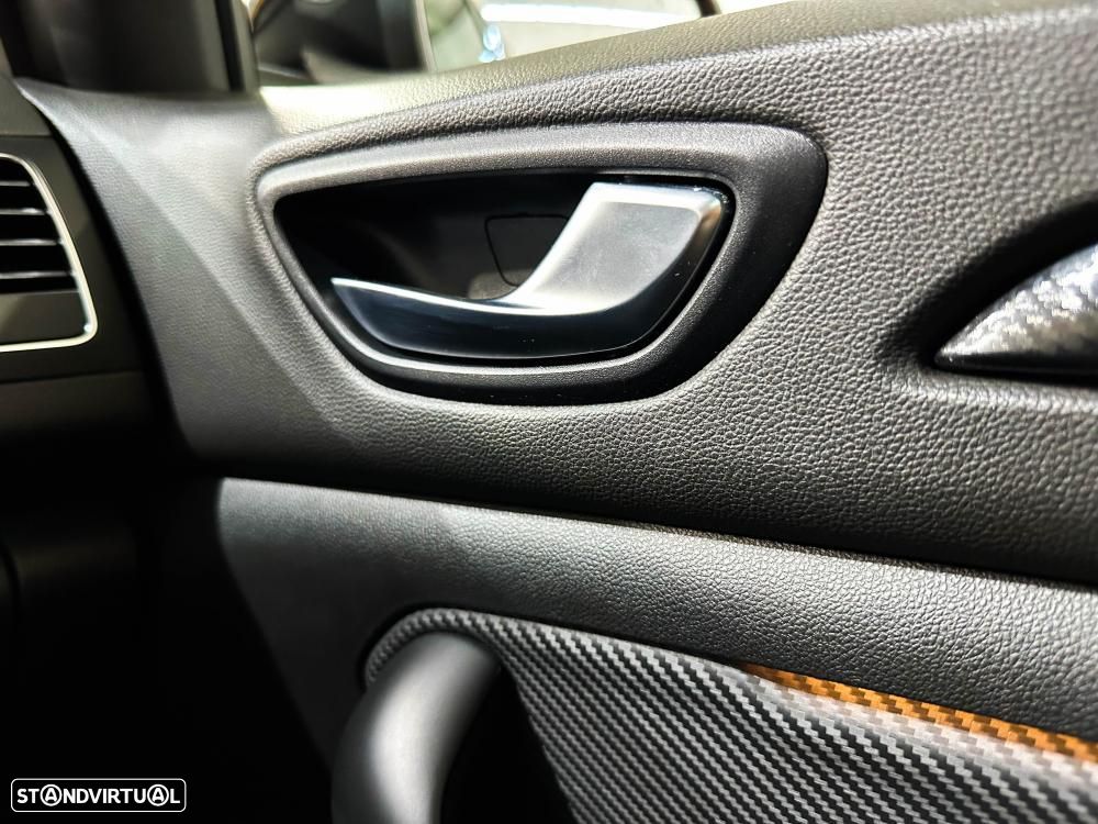 Renault Mégane 1.8 TCe R.S. EDC J19 - 35