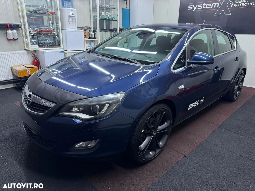 Opel Astra Sports Tourer 2.0 CDTI - 1