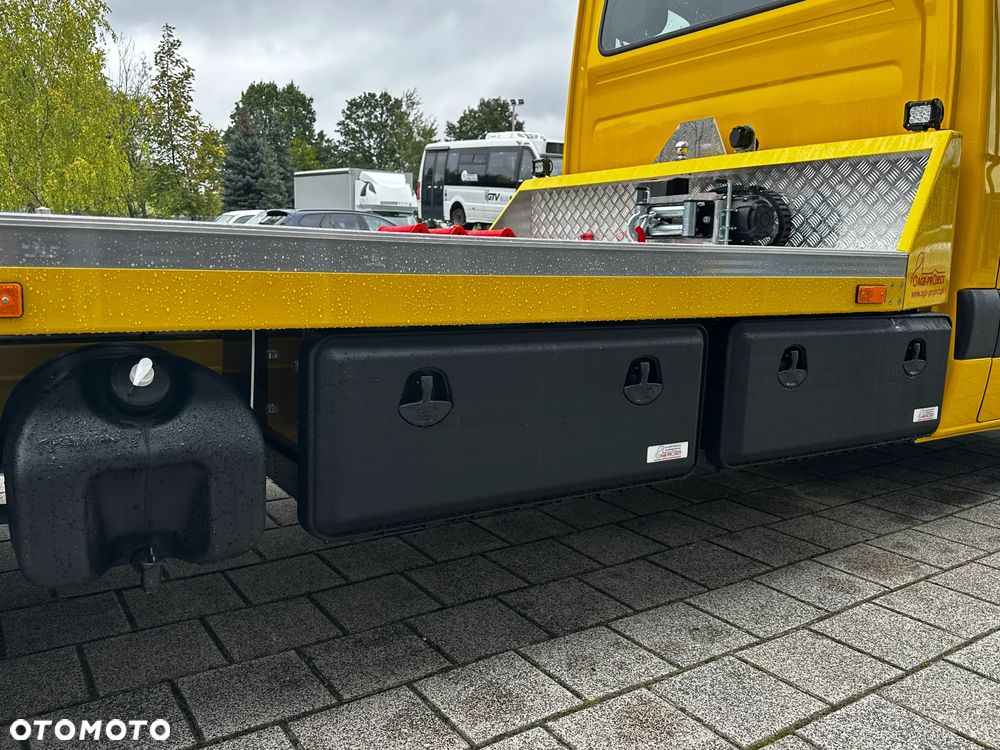Mercedes-Benz Sprinter - 29