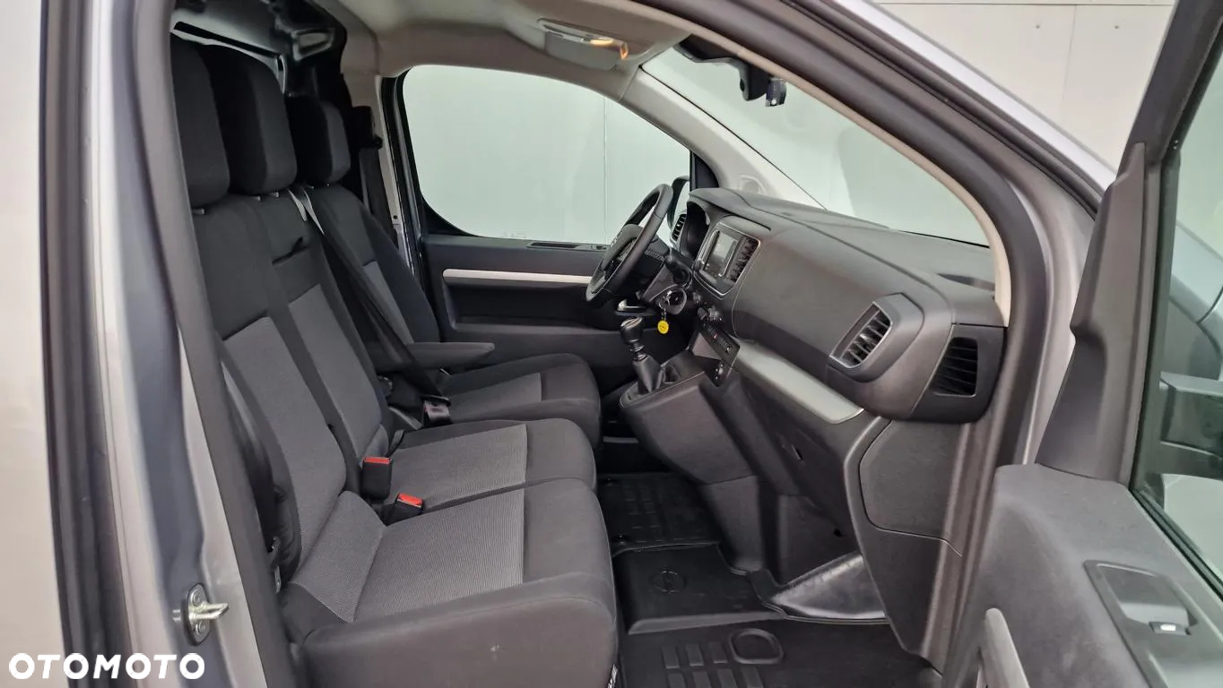 Opel Vivaro Extra Long - 26