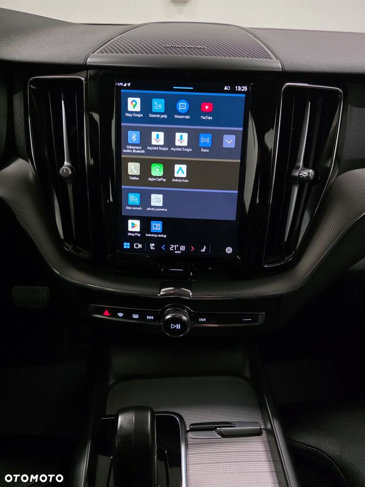 Volvo XC 60 B4 D AWD Plus Dark - 15