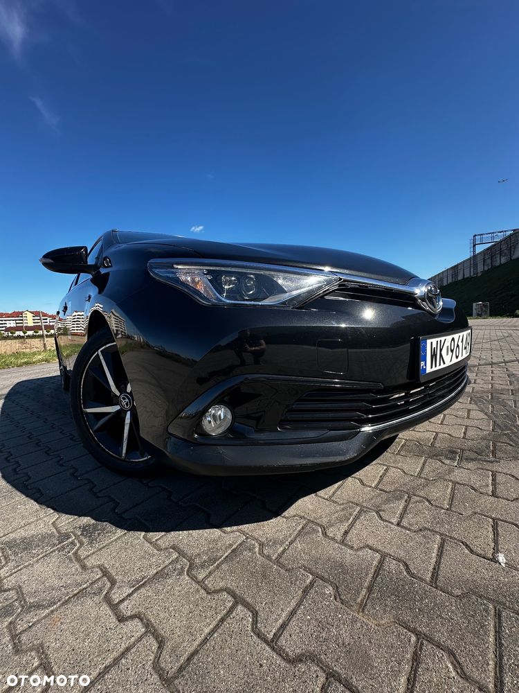 Toyota Auris - 11