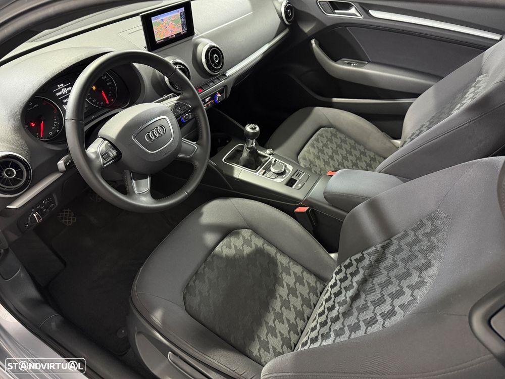 Audi A3 1.6 TDI Sport - 12