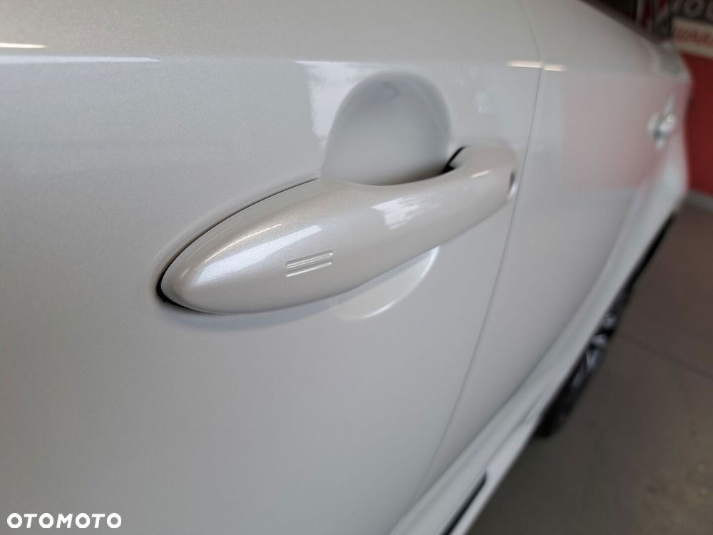 Toyota Corolla - 36