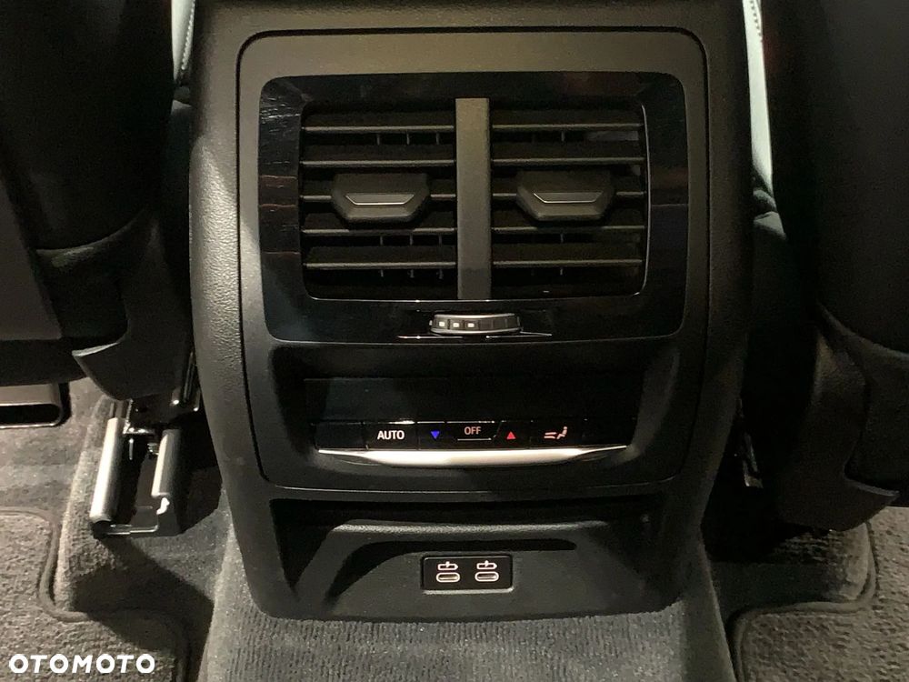 BMW X4 xDrive20i mHEV M Sport sport - 11