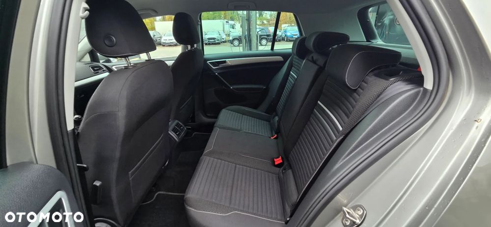 Volkswagen Golf 1.2 TSI BlueMotion Technology Cup - 31