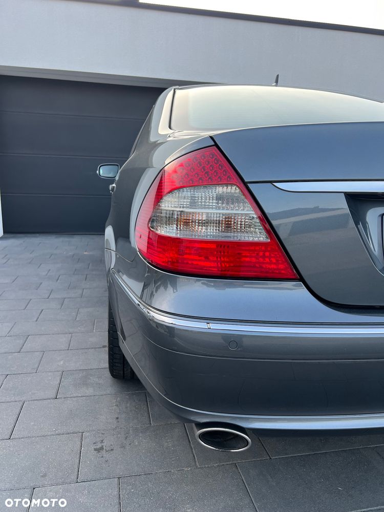 Mercedes-Benz Klasa E - 9