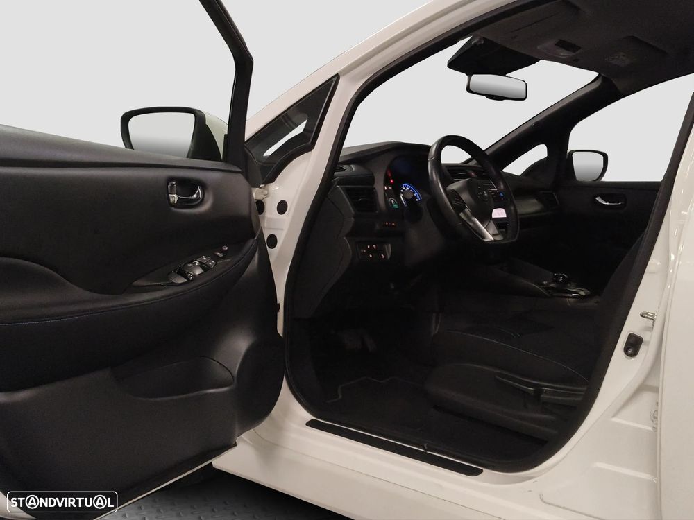 Nissan Leaf N-Connecta - 12