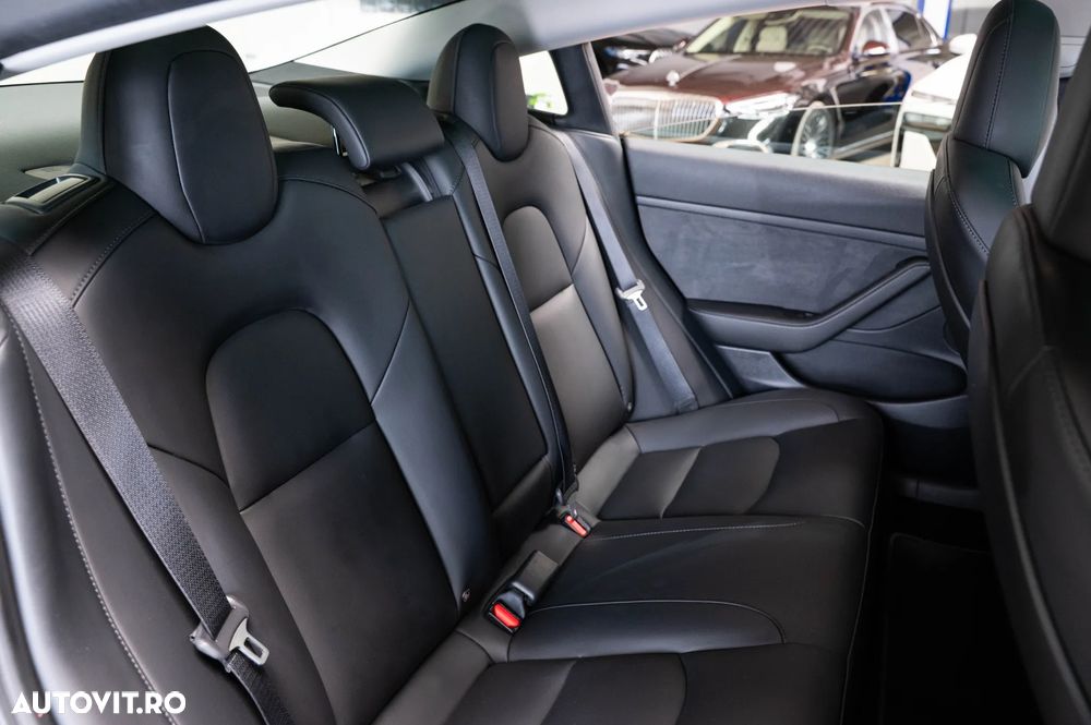 Tesla Model 3 Long Range AWD Premium - 8