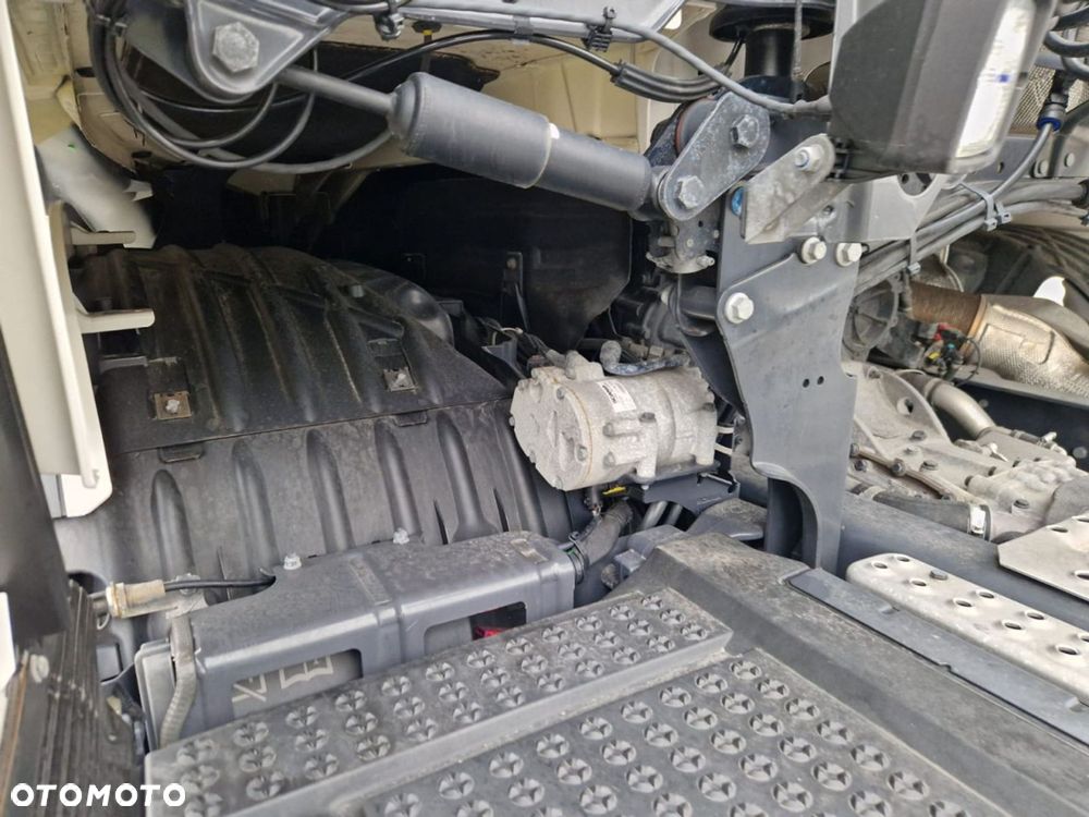 Scania Stare Zegary, Klima Postojowa / Dealer Scania Nada - 6