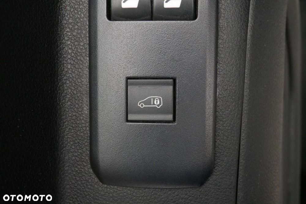 Toyota ProAce 2.3t 1.5d-4d 100km Long Furgonbrygactive Właścicielem pojazdu jest Ayvens Financial Services Polska - 17