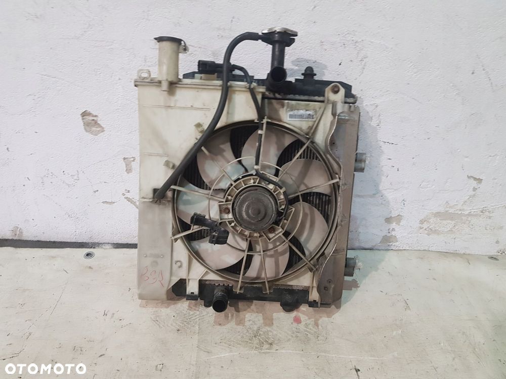 chłodnica wody wentylator toyota aygo i eu 1.0b - 6