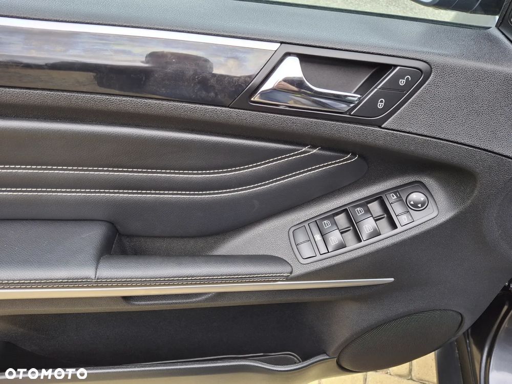 Mercedes-Benz ML - 21