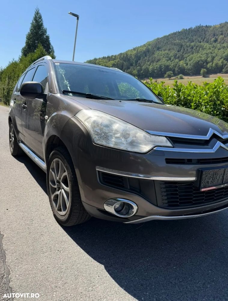 Citroën C-Crosser 2.2 HDI Exclusive - 2
